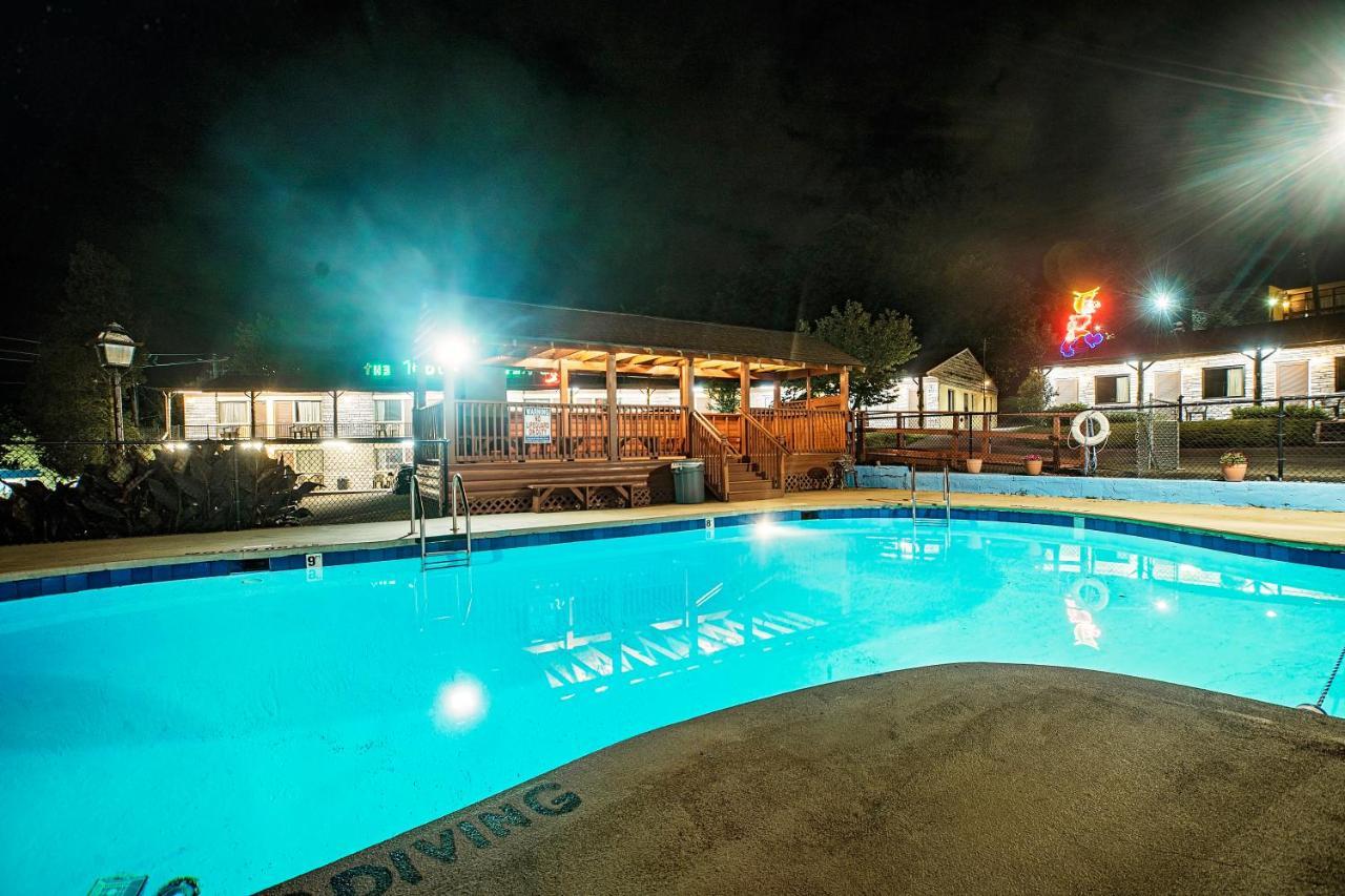 The Mountaineer Inn - Эшвилл Экстерьер фото