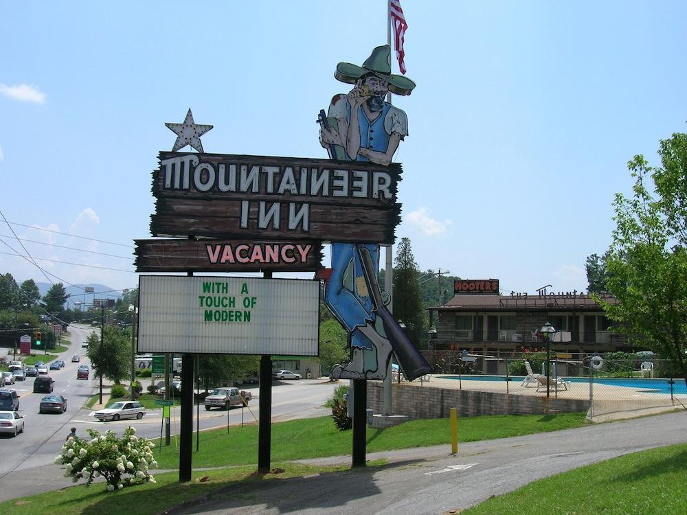 The Mountaineer Inn - Эшвилл Экстерьер фото