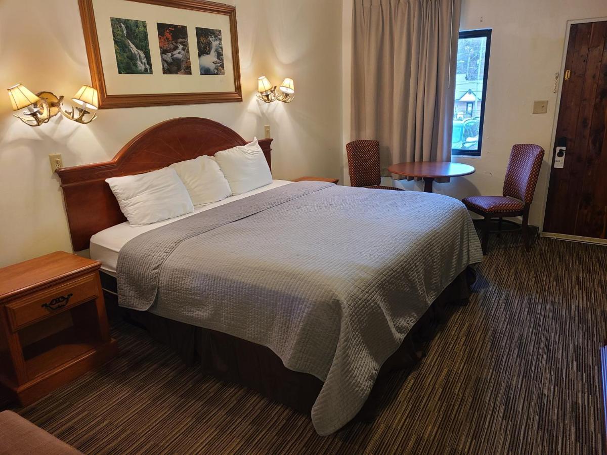The Mountaineer Inn - Эшвилл Экстерьер фото