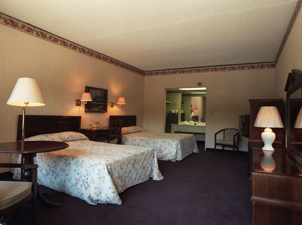 The Mountaineer Inn - Эшвилл Экстерьер фото